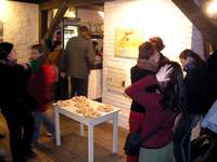 Vernisáž výstavy skupiny 001 na Skleněné louce