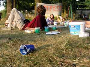 Účastníci workshopů na pláži Ostende