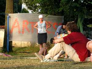 Účastníci workshopů na pláži Ostende