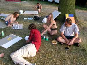 Účastníci workshopů na pláži Ostende