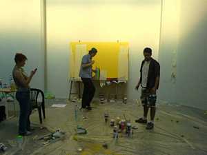 Zpátky k Jakubovu plátnu, trojice umělců konverzuje...